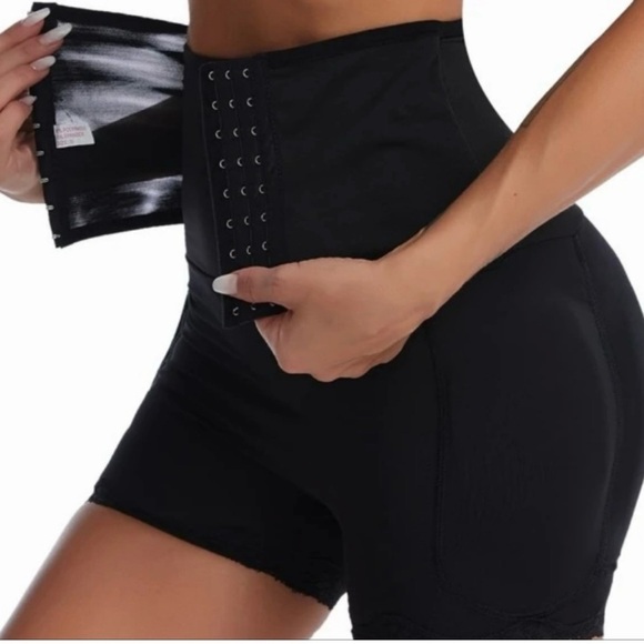 High-Waisted Black Women's Shorts Black Med - Picture 1 of 6